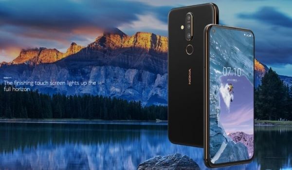 Представлен Nokia X71 с тройной камерой и отверстием в экране